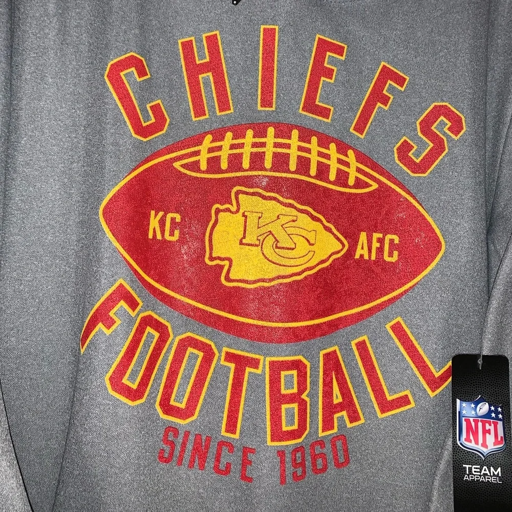πποΈ Kansas City Chiefs NFL Football GameDay Hoodie ποΈπ - Picture 3 of 8